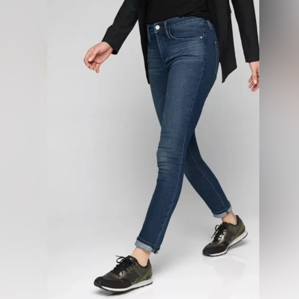 Athleta Skulptek jeans